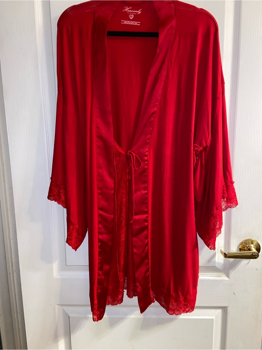 Heavenly by Victoria Red Modal Robe Satin Lace Trim XS/S GUC